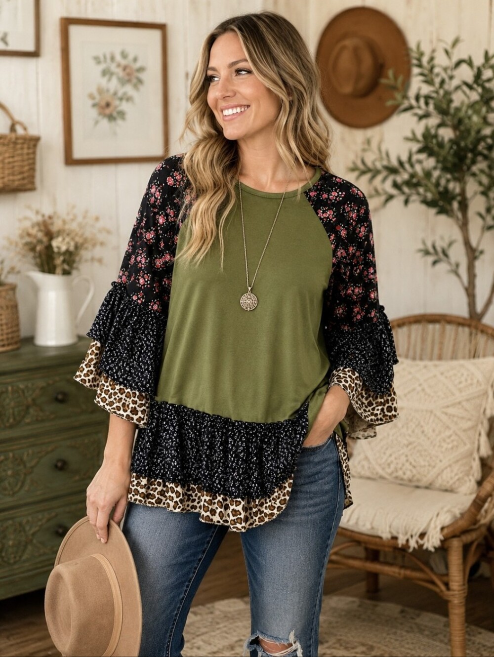 Boutique Olive Mixed Print Ruffle Top Floral Leopard Bell Sleeve Size M